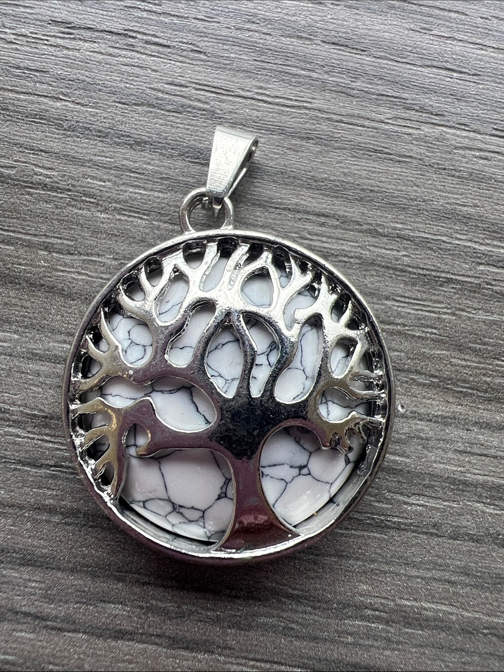 Silver Tone Tree of Life Pendant with white Howlite stone
